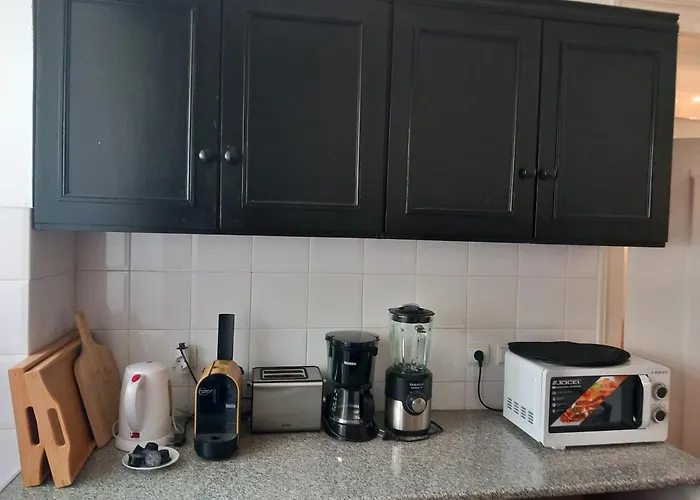 Charm Discovery 165 * Lisboa