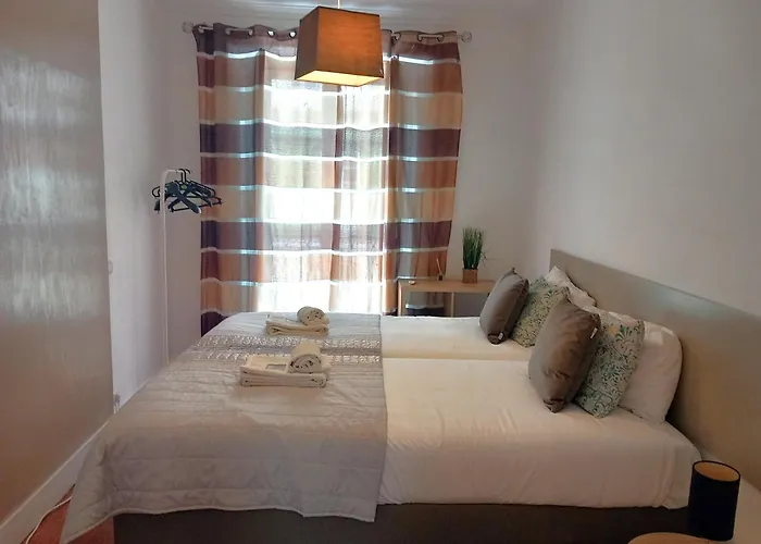 Charm Discovery 165 شقة